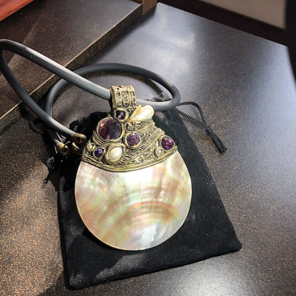 Oyster Shell Choker, Mother Of Pearl Pendant, Artisan Made Signed, Statement - Picture 3 of 12